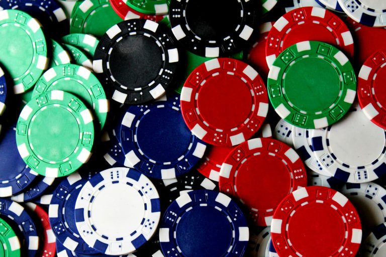 Poker: Rules, Strategies, and Online Play Guide
